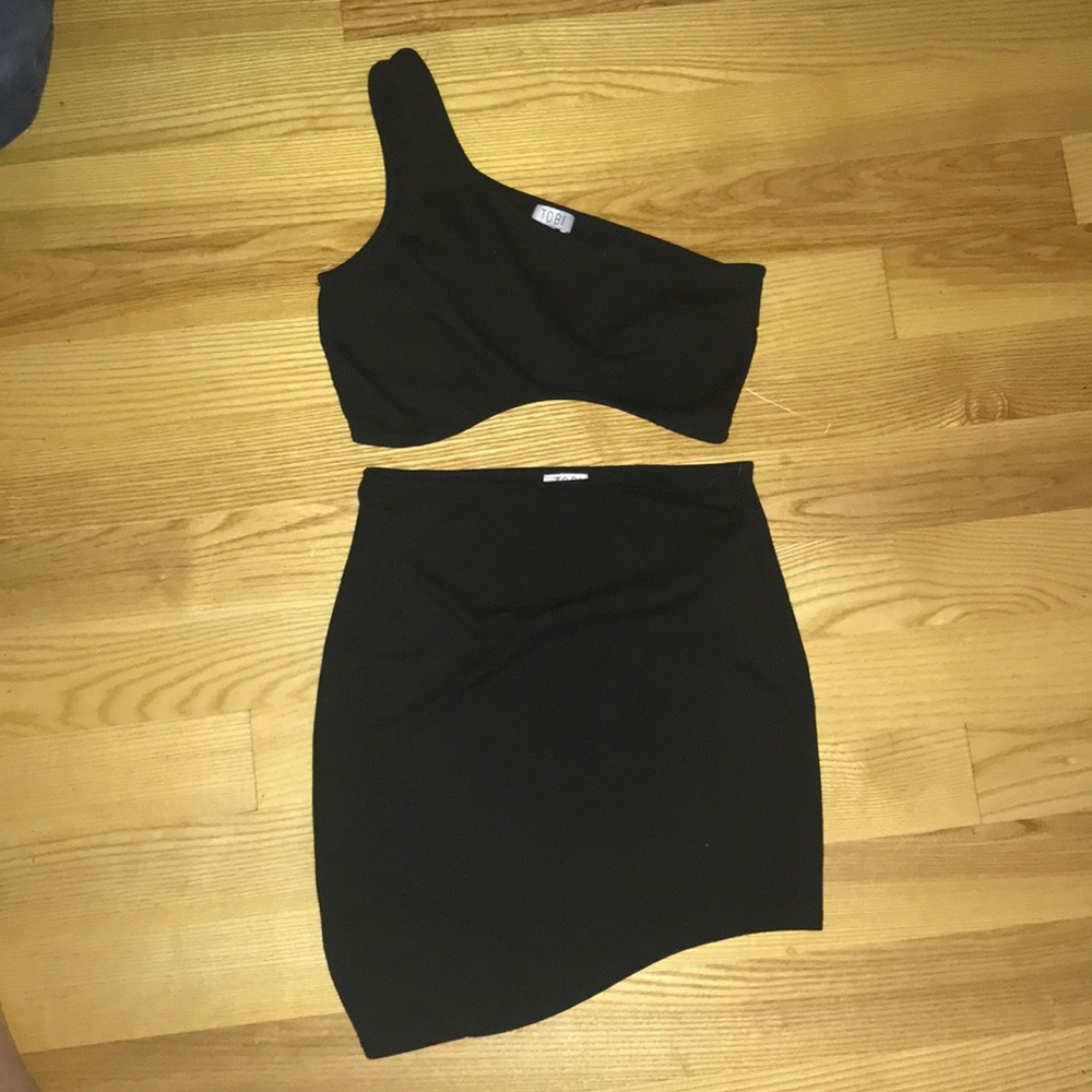Tobi Outfit